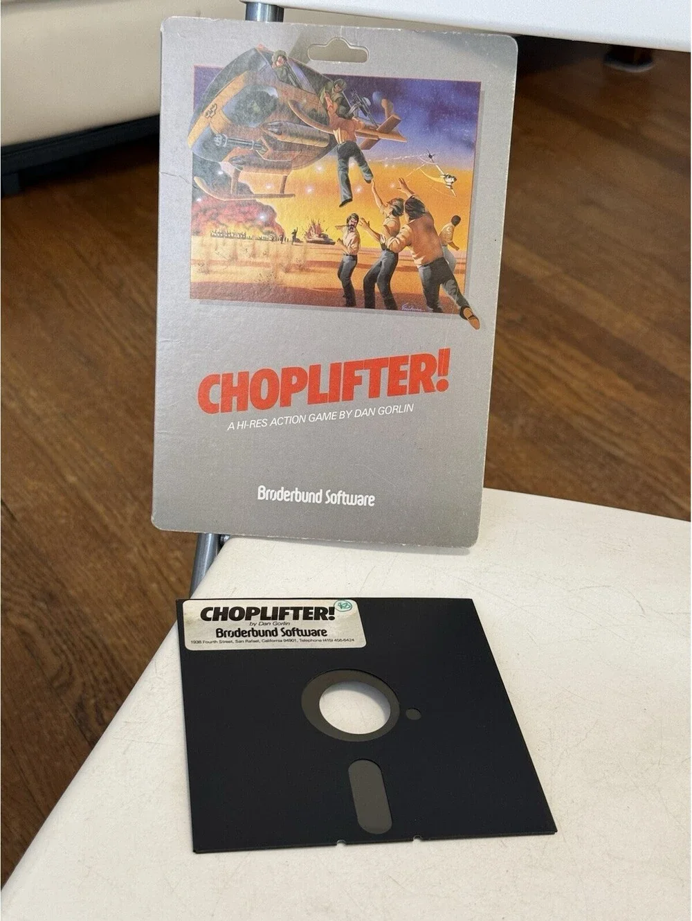 COMMODORE 64 - Broderbund CHOPLIFTER With Manual , Looks Good ( Untested)